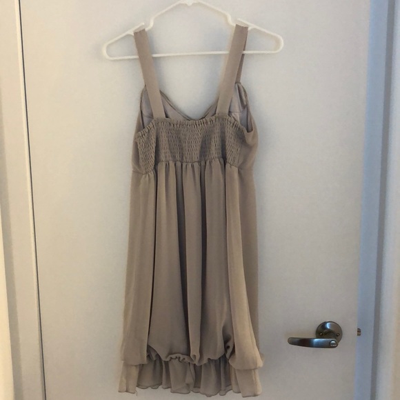 Evening dress with detail at the bust size medium - Picture 5 of 6